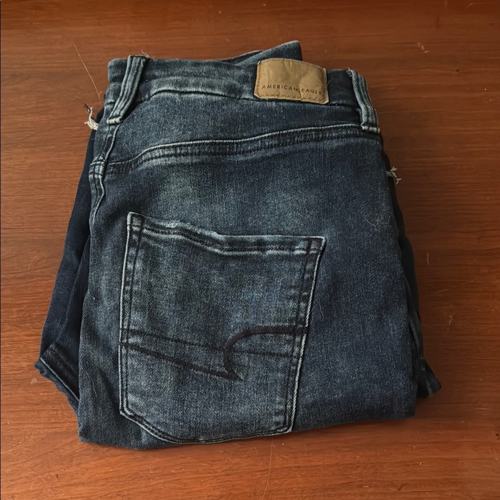 American Eagle Outfitters Men's Dark Blue Jeans